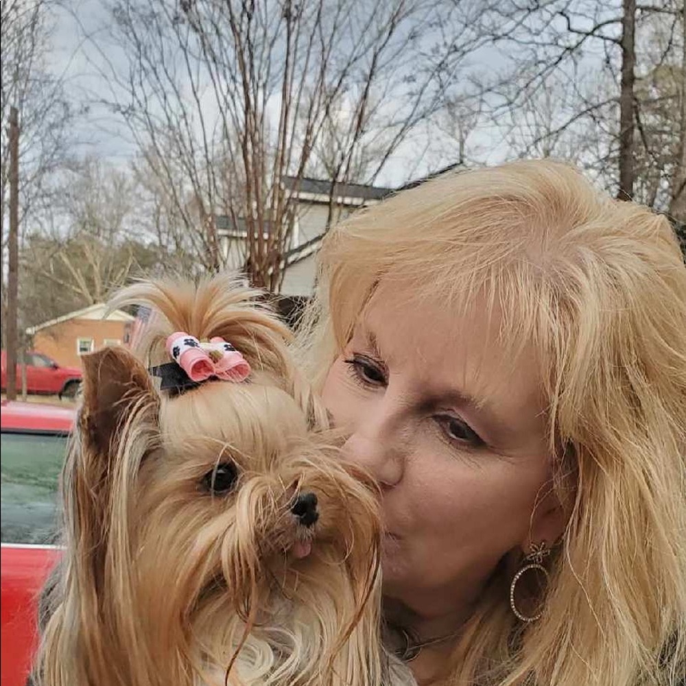 Meet your Posher, Linda